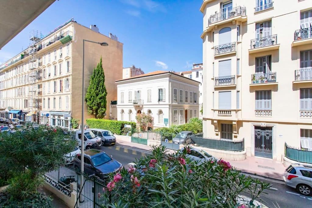 L55 2p Jean Medecin 10 Min A Pied Vieux Apartment